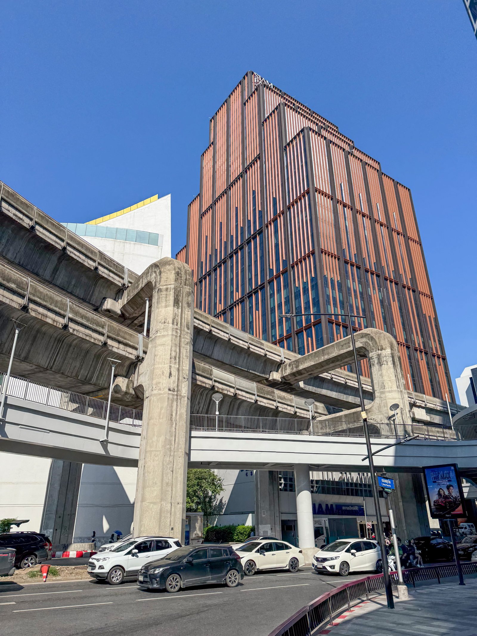 Hospitals, Malls & Commercial Buildings